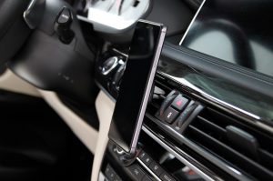 Magnetic phone holder HOLD 01 01043 4