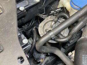 VW Caddy 3 FL1 with Osram LEDSC01 installation 2