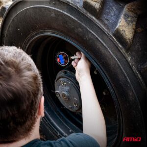 Digital Tire Pressure Gauge with Turning Head and Bleed Valve 17 bar AMIO-04464 - Image 5