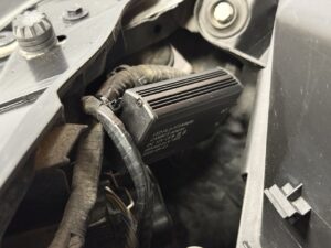 BMW 3 E90 LCI with Philips CANBUS H7 error cancelers 2