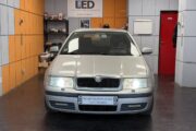 Škoda Octavia 2 facelift with Osram Night Breaker 220 D2S low beam front