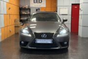 Lexus IS 300 with AMiO D4S Premium 6000K xenon low beam front